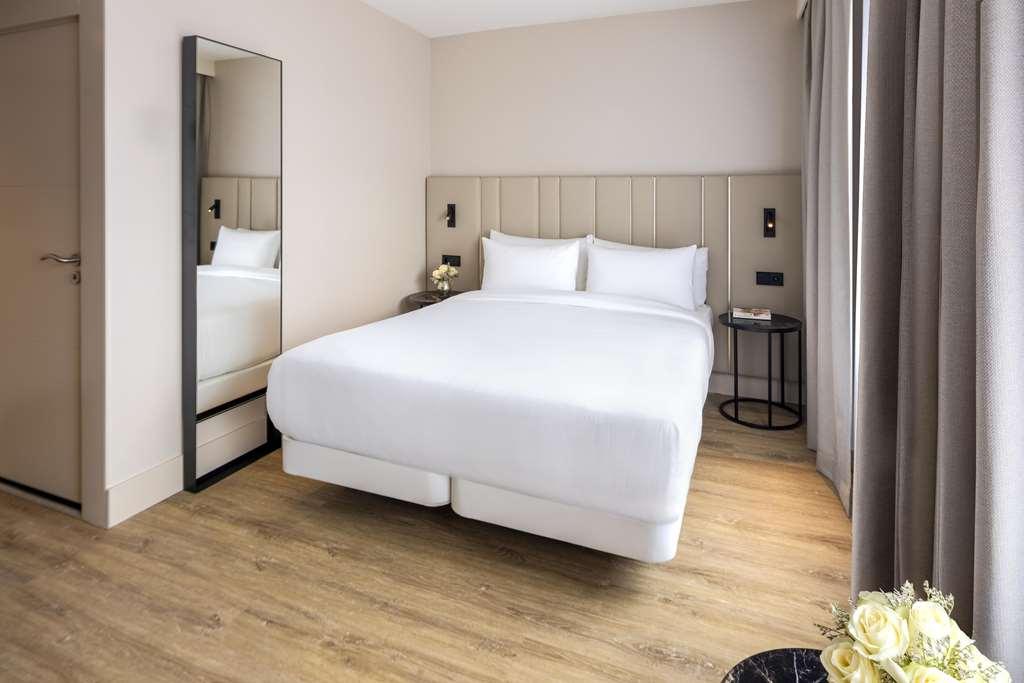 Nh Centre Hotel