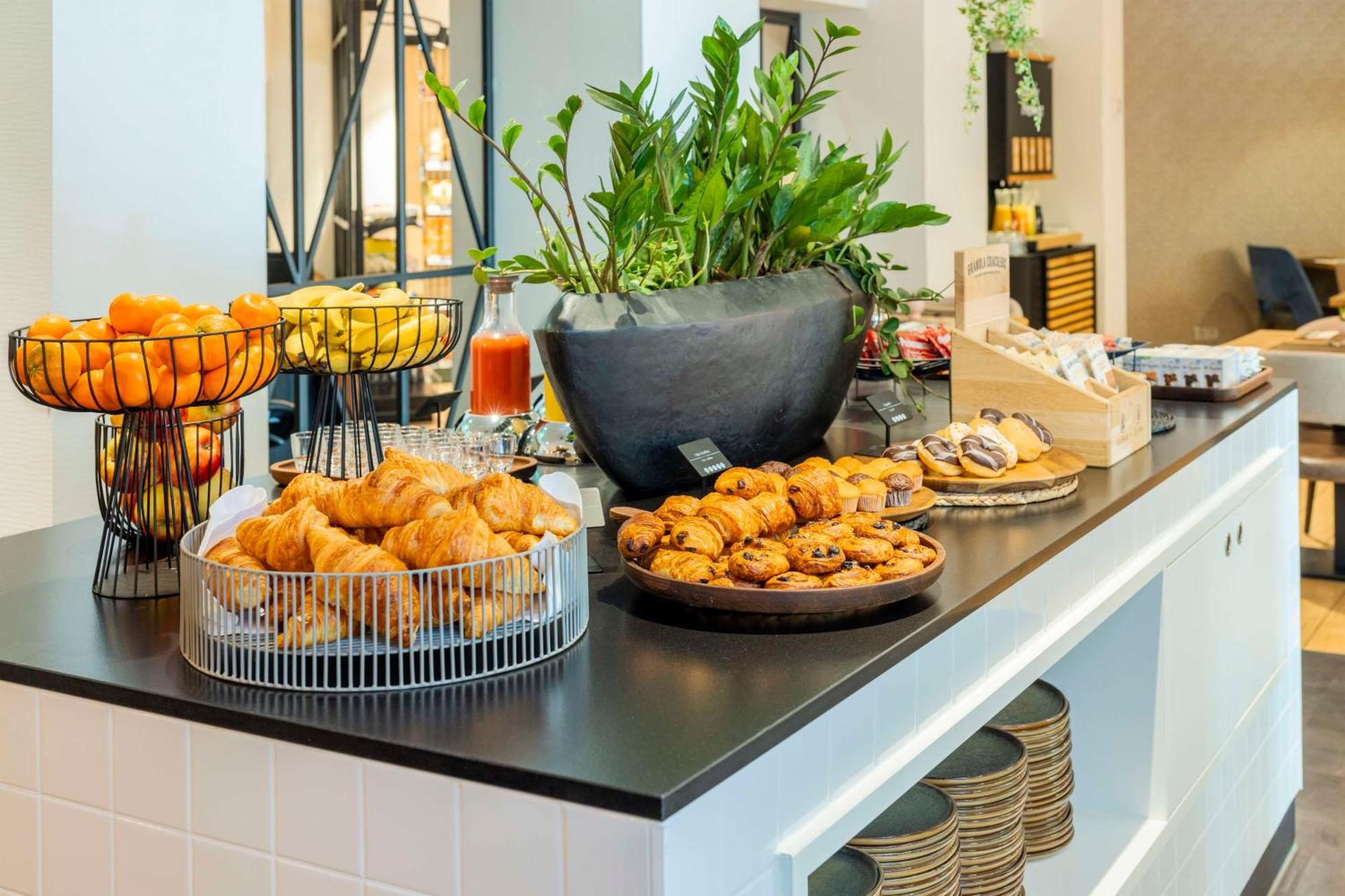 Nh Leidseplein Hotel